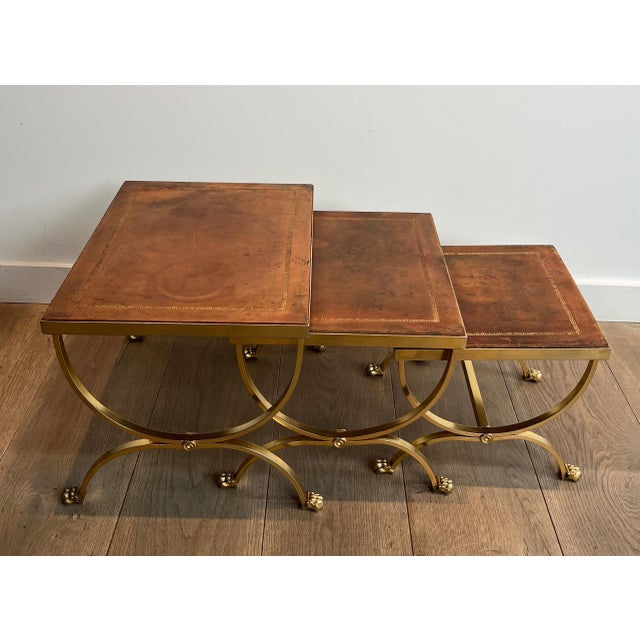 Gold Metal Nesting Table Set With Claw Legs and Leather Top by Maison Jansen - Set of 3 For Sale - Image 4 of 12