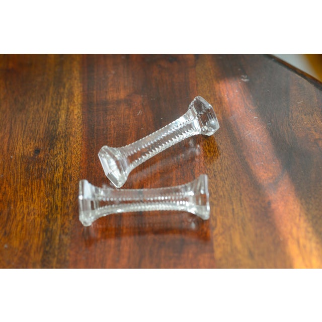 English 1930s Barbell Cut Crystal Knife Rest Serving Soon Rest Tableware Place Setting - Set of 4 For Sale - Image 3 of 13