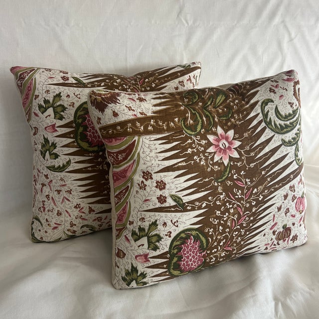 Custom Quadrille Linen Boxed Pillows With Samuel and Sons Tape- A Pair For Sale - Image 9 of 10