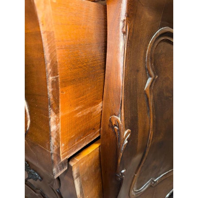 Mid-Century Italian Walnut Bombe Chest of Drawers For Sale - Image 3 of 7