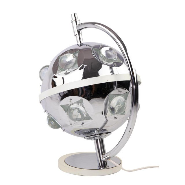 1970s Table Lamp in Chromed Metal and Cut Glass by Oscar Torlasco, Italy, 1970s For Sale - Image 5 of 10