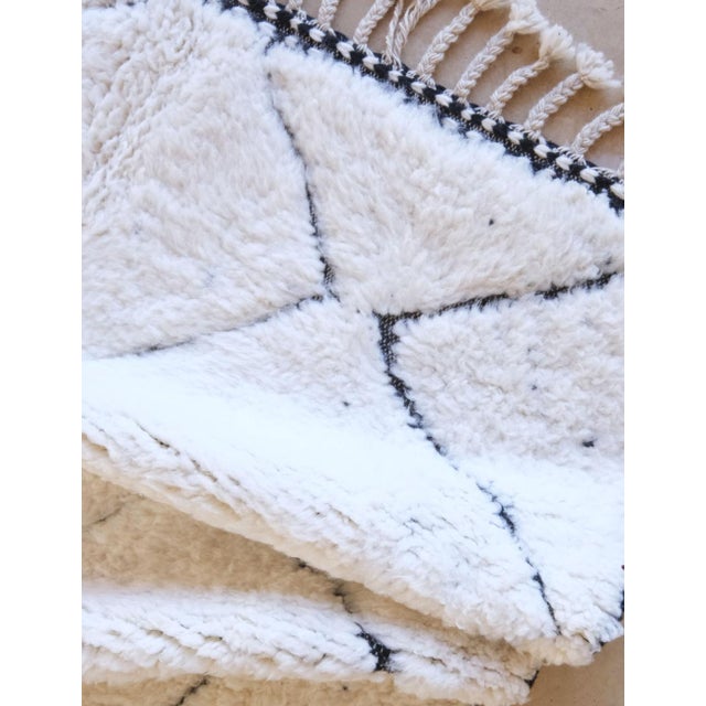 White Beni Ourain Rug - 6.8 X 4.4 Ft For Sale - Image 4 of 8