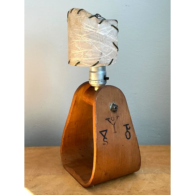 Vintage Mid-Century Modern Wood and Metal Stirrup Table Lamp For Sale - Image 11 of 12