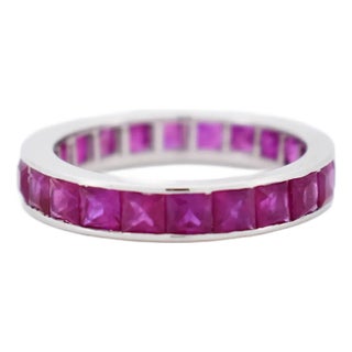 Vintage Eternity Wedding Ring in White Gold and Natural Rubies, Size 6 For Sale