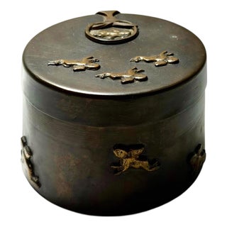 Early 20th Century Enrique Zavalo Round Box For Sale