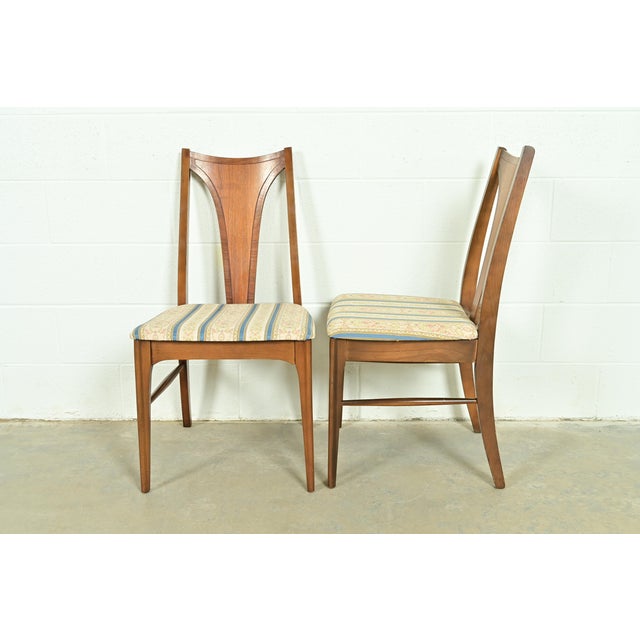 Broyhill Brasilia Mid-Century Modern Sculpted Walnut Dining Chairs, Set of Six For Sale In South Bend - Image 6 of 13