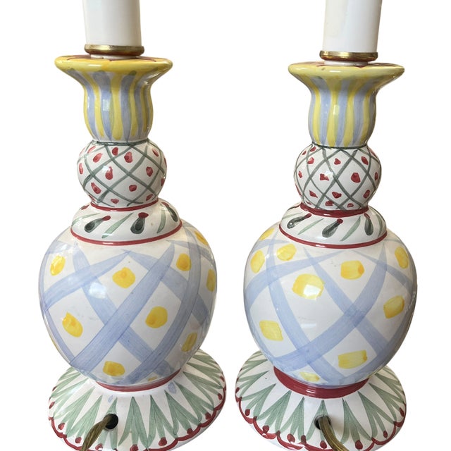 English 1990s Hand-Painted Majolica Table Lamps in the Style of MacKenzie-Childs With Deruta-Inspired Decoration - a Pair For Sale - Image 3 of 9