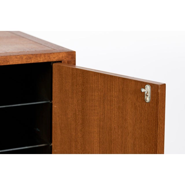 Mid-Century Modern Gentleman’s Cabinet or Dresser by Harvey Probber, Circa 1965 For Sale - Image 9 of 18