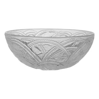 Lalique France Pinsons Crystal Centerpiece Bowl With Frosted Finches 9.125" For Sale