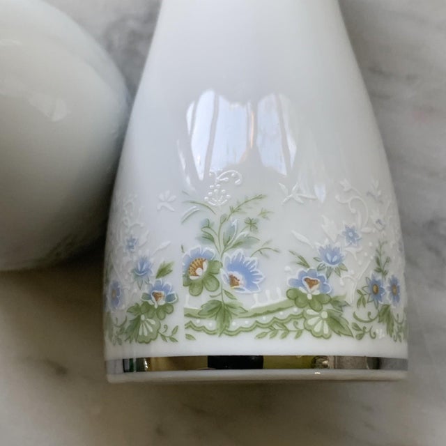 1970s Vintage Noritake Bone China Floral Dee Salt and Pepper For Sale - Image 5 of 8