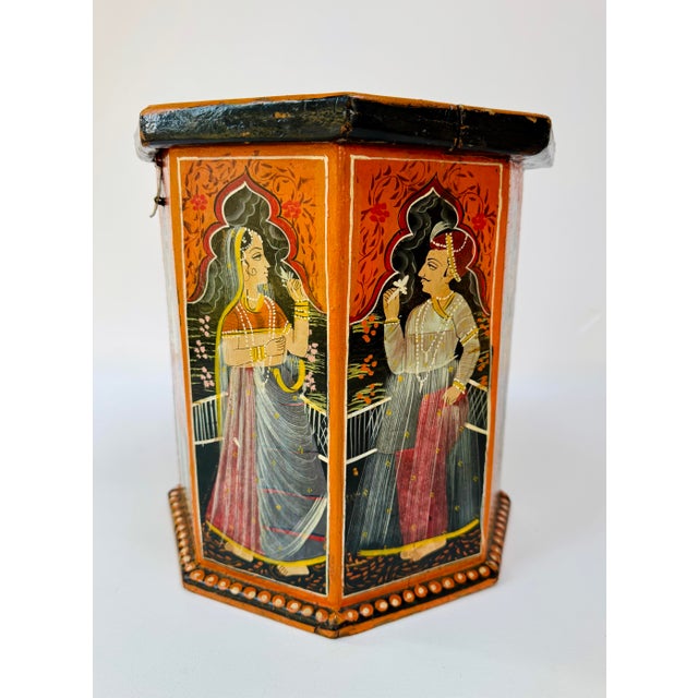Indian Vintage Indian Mughal Style Hand Painted Octagonal Dowry Box For Sale - Image 3 of 15
