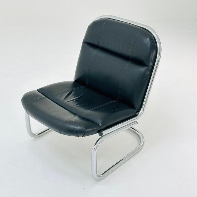 Black Mid-Century Bauhaus Tubular Lounge Chair in Black Leather, 1980s For Sale - Image 8 of 11