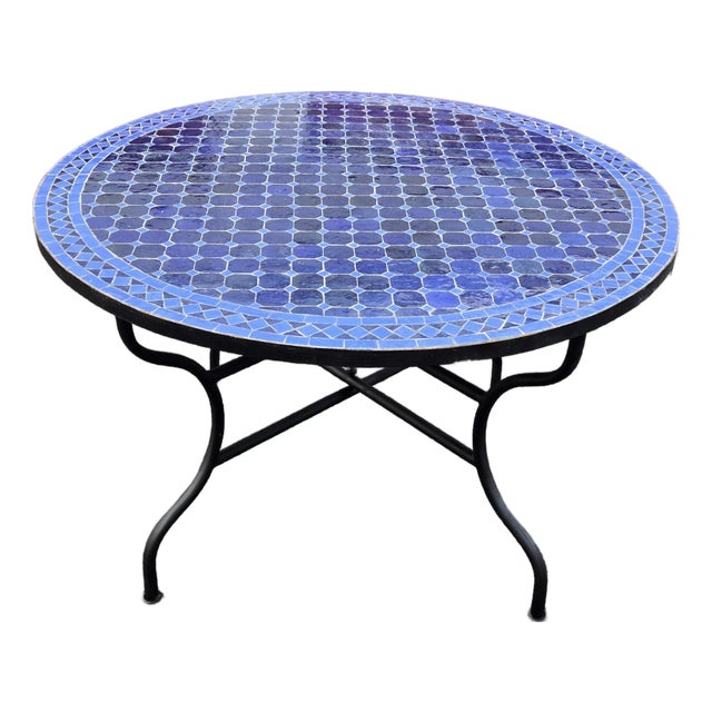 48" Handcrafted 2 Shades of Blues Moroccan Mosaic Table For Sale