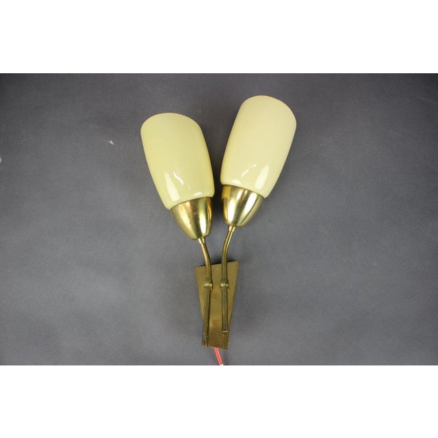 Cream Mid-Century Brass and Glass Wall Light from Kamenický Šenov, Czechoslovakia, 1960s For Sale - Image 8 of 13