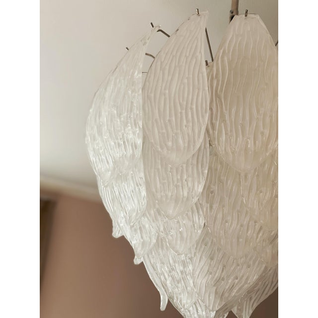 Classic Murano Chandelier with Frosted Curved Glass Petals. For Sale - Image 4 of 9