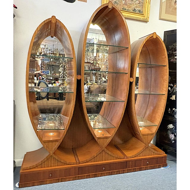 Vintage Art Deco Style Fan & Feather Shaped Three Section Lighted Display Cabinet For Sale In West Palm - Image 6 of 18