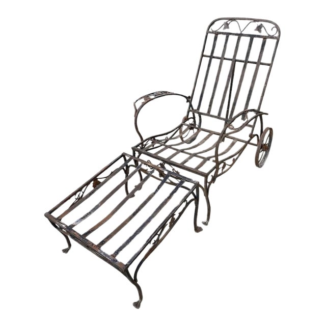 1940s Salterini Mt. Vernon Wrought Iron Wheel Chair Chaise Lounge With Matching Ottoman, 2 Pieces For Sale