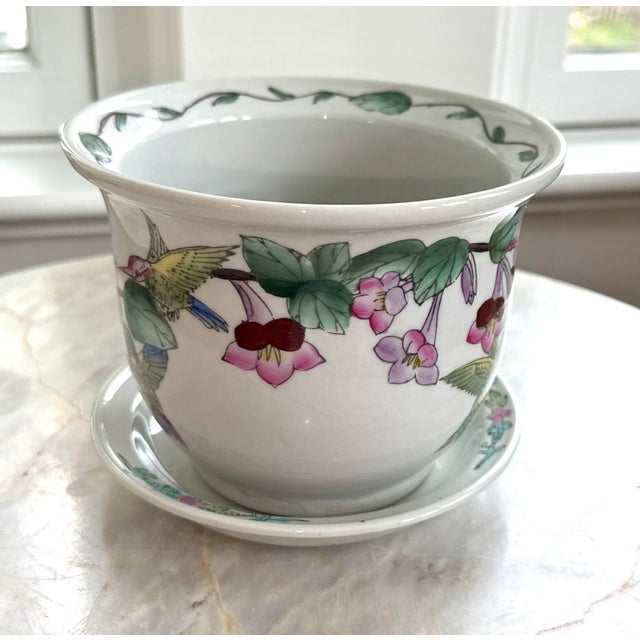 Chinoiserie Chinoiserie Planter Hummingbirds & Water Tray For Sale - Image 3 of 11