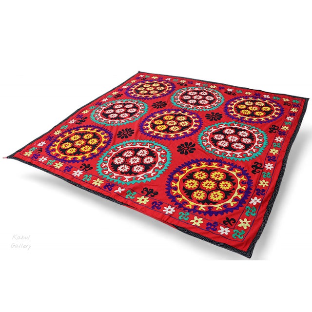 Vintage Hand Embroidered Suzani Wall Hanging, 1920s For Sale - Image 3 of 11