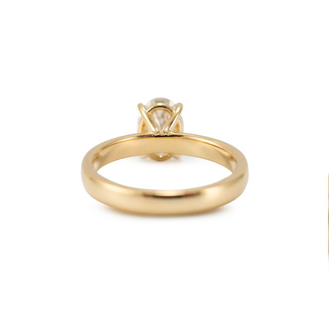 Metal 14k Yellow Gold 1.60ct Igi Oval Lab Grown Diamond Solitaire Engagement Ring, Size 7 For Sale - Image 7 of 9