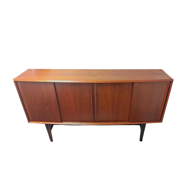 Mid-Century Modern Mid-Century Danish Teak Low Sideboard by Svend Åge Madsen for H.P. Hansen, 1960s For Sale - Image 3 of 12