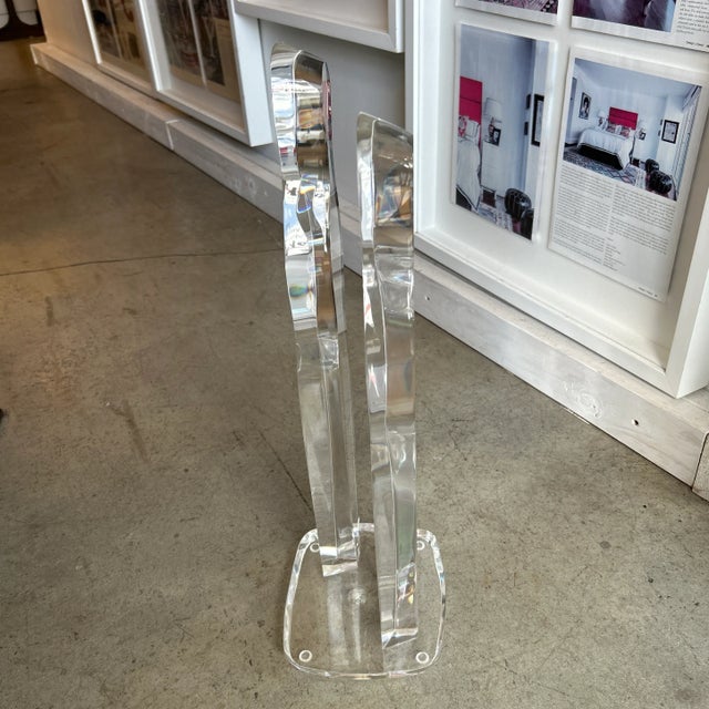 1970s Abstract Beveled Lucite Sculpture For Sale In Miami - Image 6 of 9