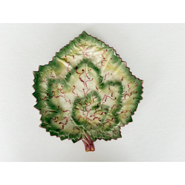 English Faianças Belo Portugal Majolica Geranium Leaf Dishes, Set of 3 For Sale - Image 3 of 18