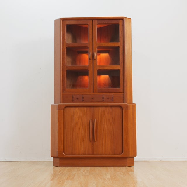 Mid Century China Cabinet Corner Bar by Dyrlund of Denmark For Sale In Los Angeles - Image 6 of 12