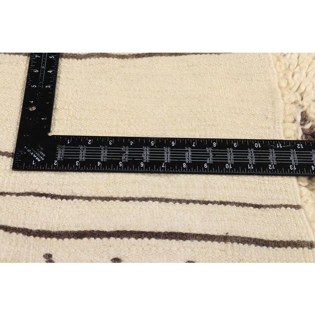 Textile Vintage Neutral Moroccan Azilal Rug, 06'02 X 09'00 For Sale - Image 7 of 10