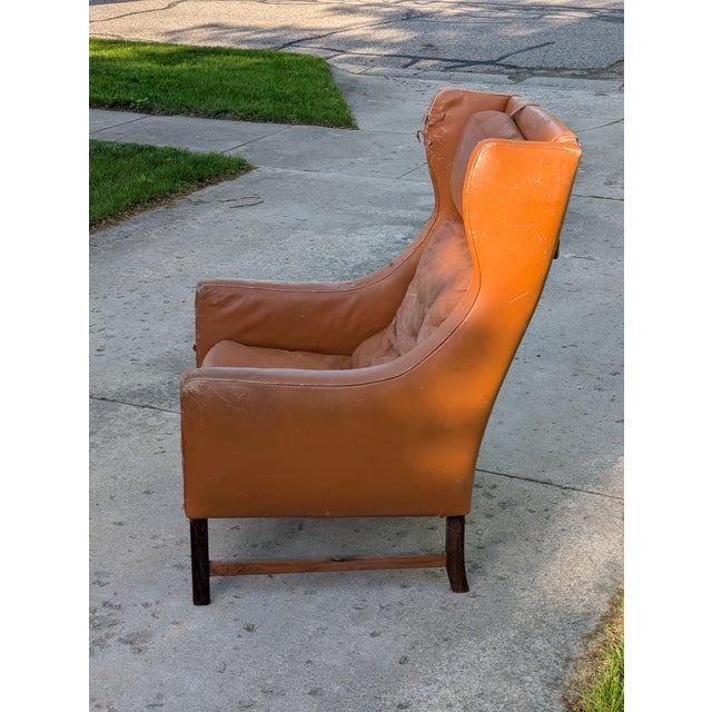 Mid-Century Modern Late 20th Century Attributed to Fredrik Kayser Lounge Chair in Leather and Rosewood For Sale - Image 3 of 10
