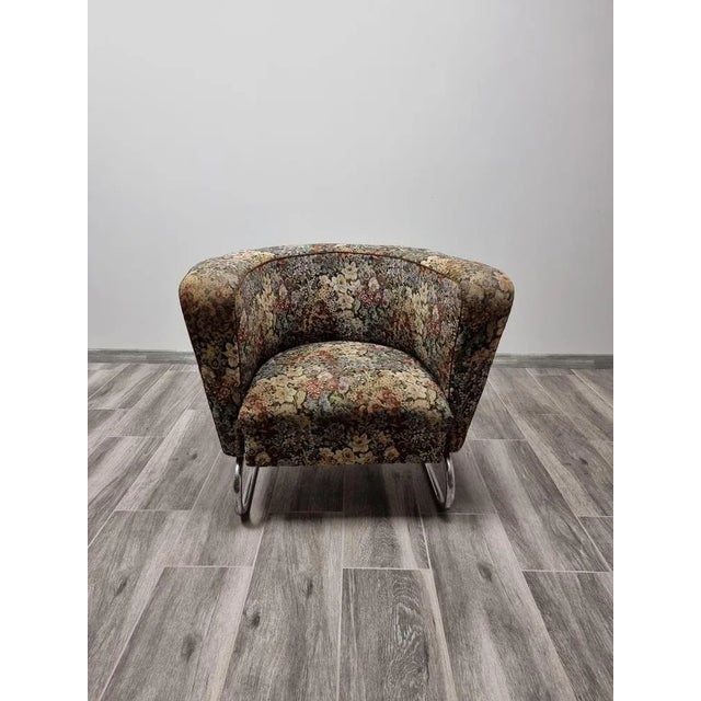 Chromed Armchair by Jindrich Halabala, in Good conditions. Designed 1920 to 1949 This piece is attributed to the mentioned...