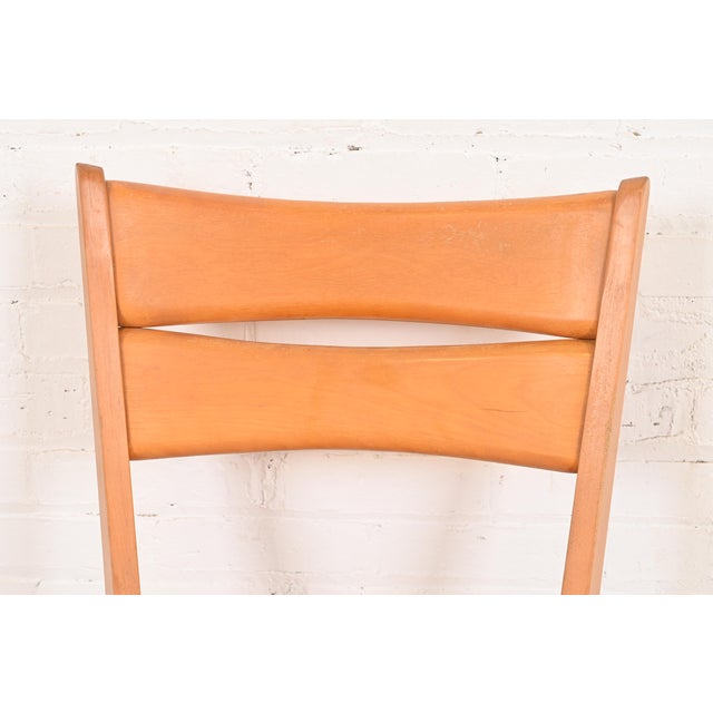 Heywood Wakefield Mid-Century Modern Solid Maple Side Chair, 1950s For Sale In South Bend - Image 6 of 15