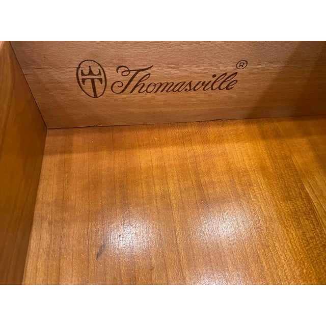 Solid Cherry Wood Queen Anne Console Table Made in North Carolina by Thomasville - Vintage Late 20th Century