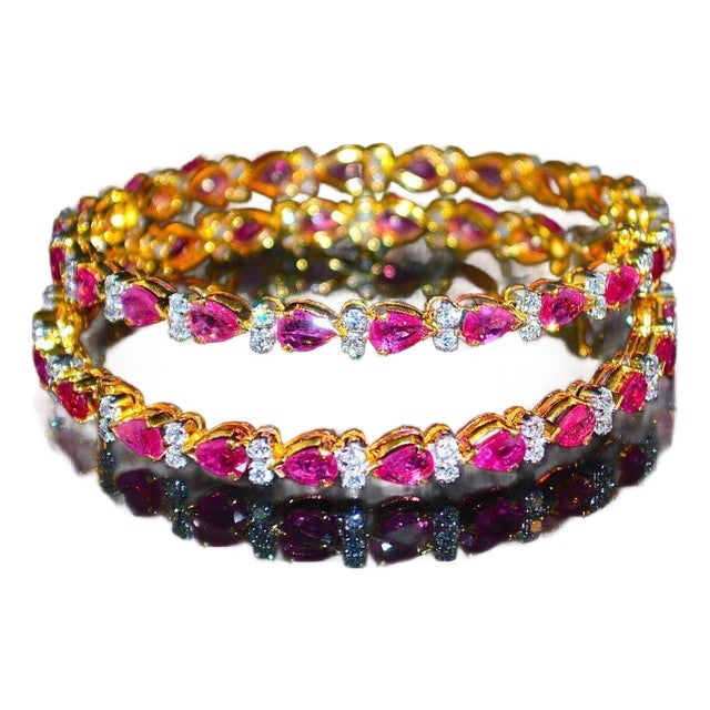 Certified Natural 10.35CTS VS F Diamond Ruby 18K Solid Gold Stackable Single Bangle For Sale