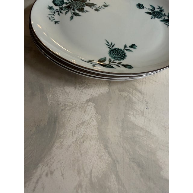 1960s Pickard Ravenswood 10.25 Inch Dinner Plates Green Floral - Set of Four (4) For Sale - Image 9 of 11