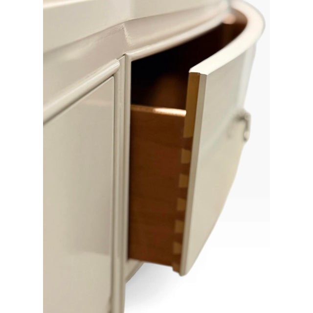 Ethan Allen Ethan Allen Heston Triple Dresser in Ascot White Lacquer, 9 Drawers For Sale - Image 4 of 12