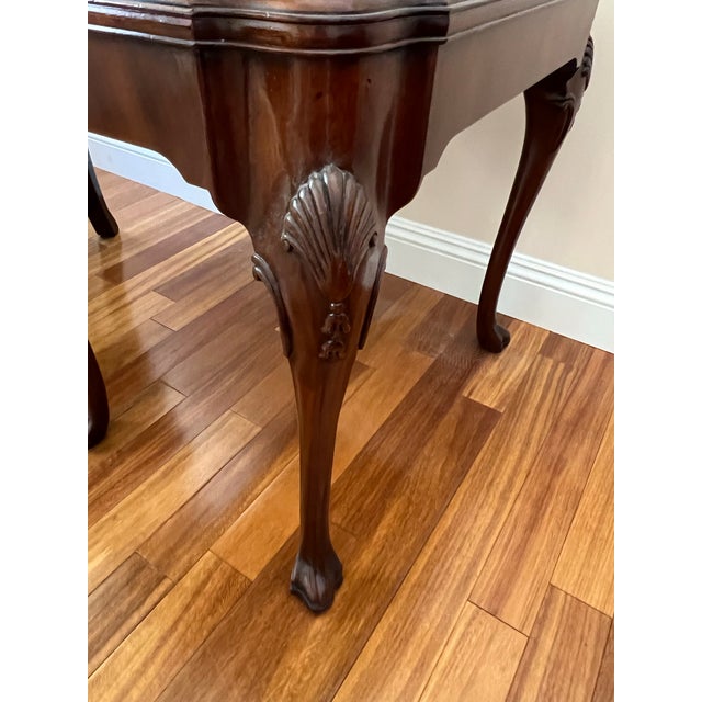 Queen Anne 1980s John Widdicomb End Table For Sale - Image 3 of 9