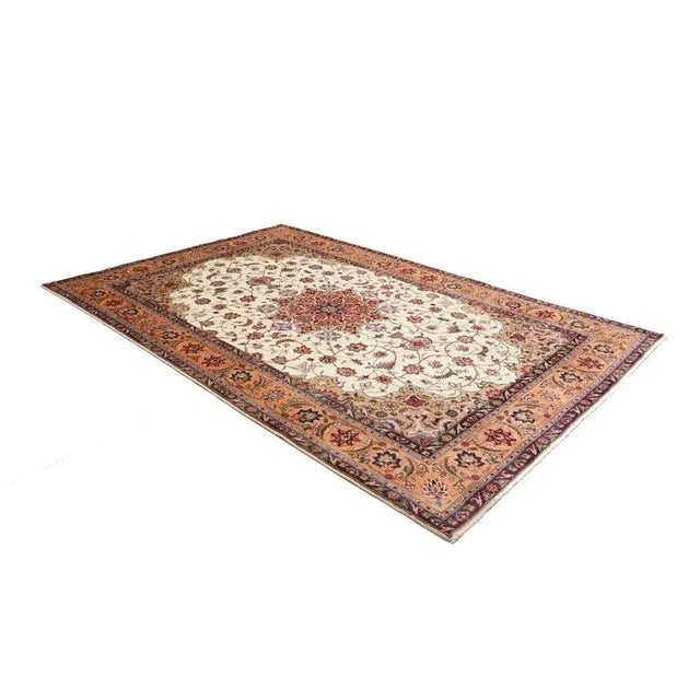 Middle Eastern Hand-Knotted Rug in Silk For Sale - Image 3 of 11
