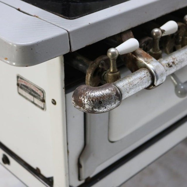 Antique Perfection Stove Co. New Process Enameled Stove Model Cr-6-42 C1929 For Sale - Image 16 of 17