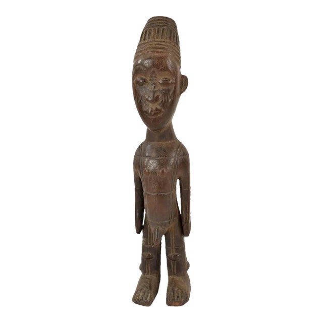 Early 20th Century Mangbetu Standing Male Figure For Sale