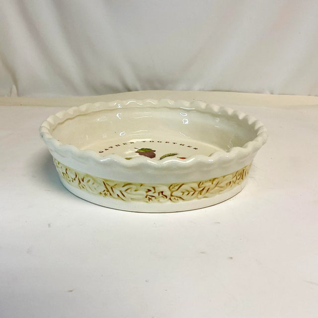 Ceramic Vintage Americana Arts & Crafts Thanksgiving Ceramic Pie-Quiche Dish For Sale - Image 7 of 12