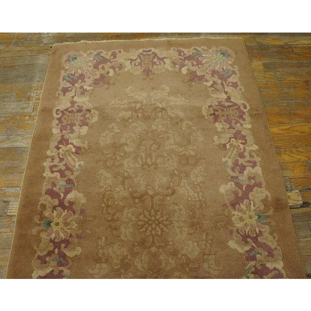 Antique Chinese Art Deco rug, measures: 3' 2'' x 5' 10''. Chinese - Art Deco As the name implies, pieces woven between the...