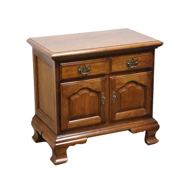 Thomasville Thomasville Furniture Fisher Park Collection 29" Cabinet Nightstand 21611-820 For Sale - Image 4 of 16