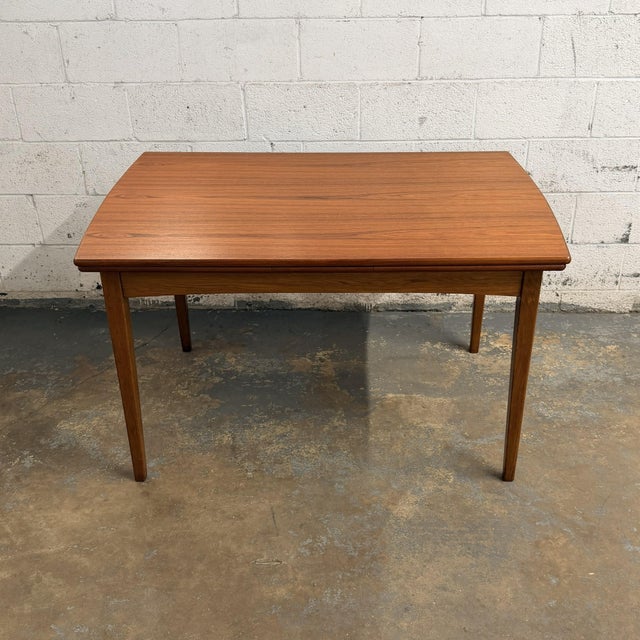 Vintage Danish 1950s Mid-Century Teak & Oak Extendable Dining Table With Two Pull-Out Leaves For Sale - Image 11 of 16