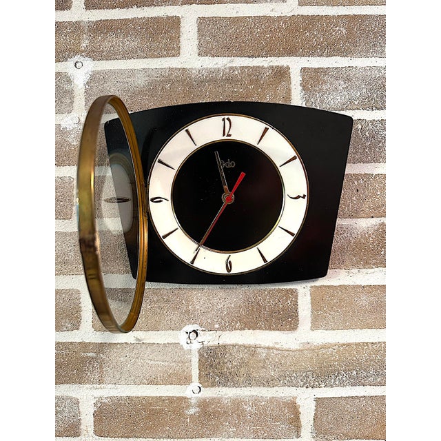 Modern Vintage French Odo Electronic Wall Clock, 1970s For Sale - Image 3 of 6
