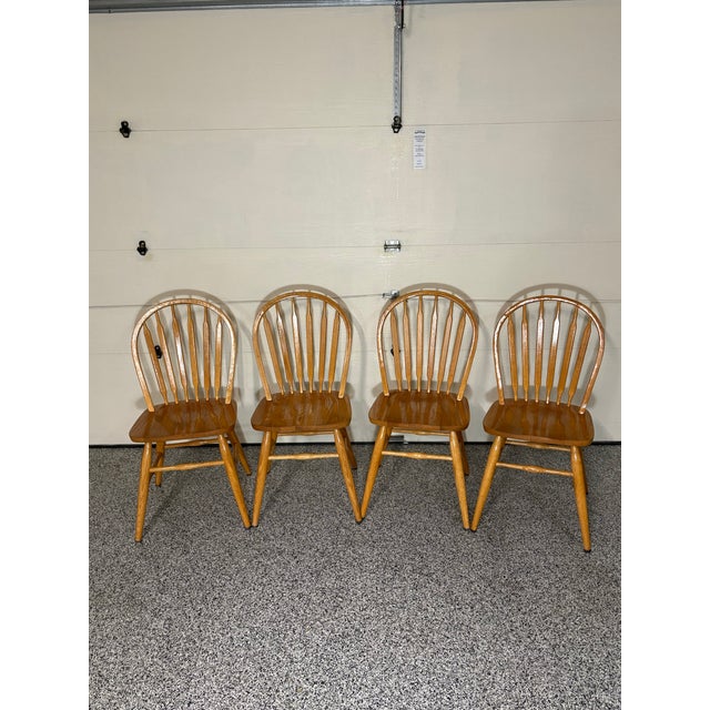Vintage Solid Oak Dinaire Bow-Back Windsor Dining Chairs, Set of 4 For Sale In Boise - Image 6 of 6