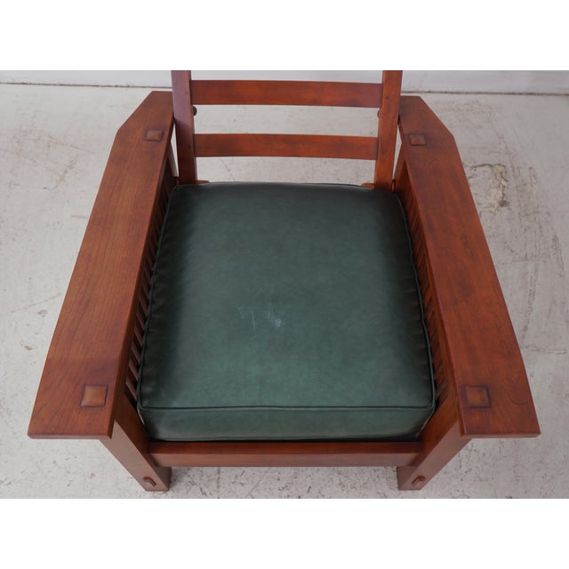 2000 - 2009 Stickley Mission Cherry Morris Chair & Ottoman For Sale - Image 5 of 18