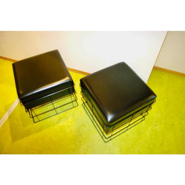 Wire and Skai Stools by String, 1950, Set of 2 For Sale - Image 4 of 8
