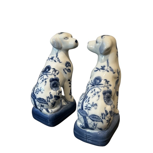 Pair Vintage Wong Lee Blue & White Porcelain Staffordshire Dog Figurines – Wl 1895 Hand-Painted Floral Mantel Dogs Bookends For Sale - Image 13 of 14