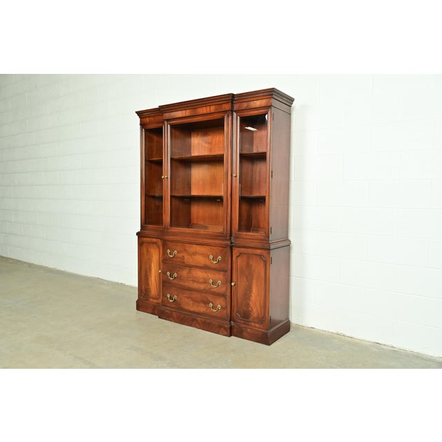English White Furniture Georgian Flame Mahogany Breakfront Bookcase Cabinet, Circa 1960s For Sale - Image 3 of 16